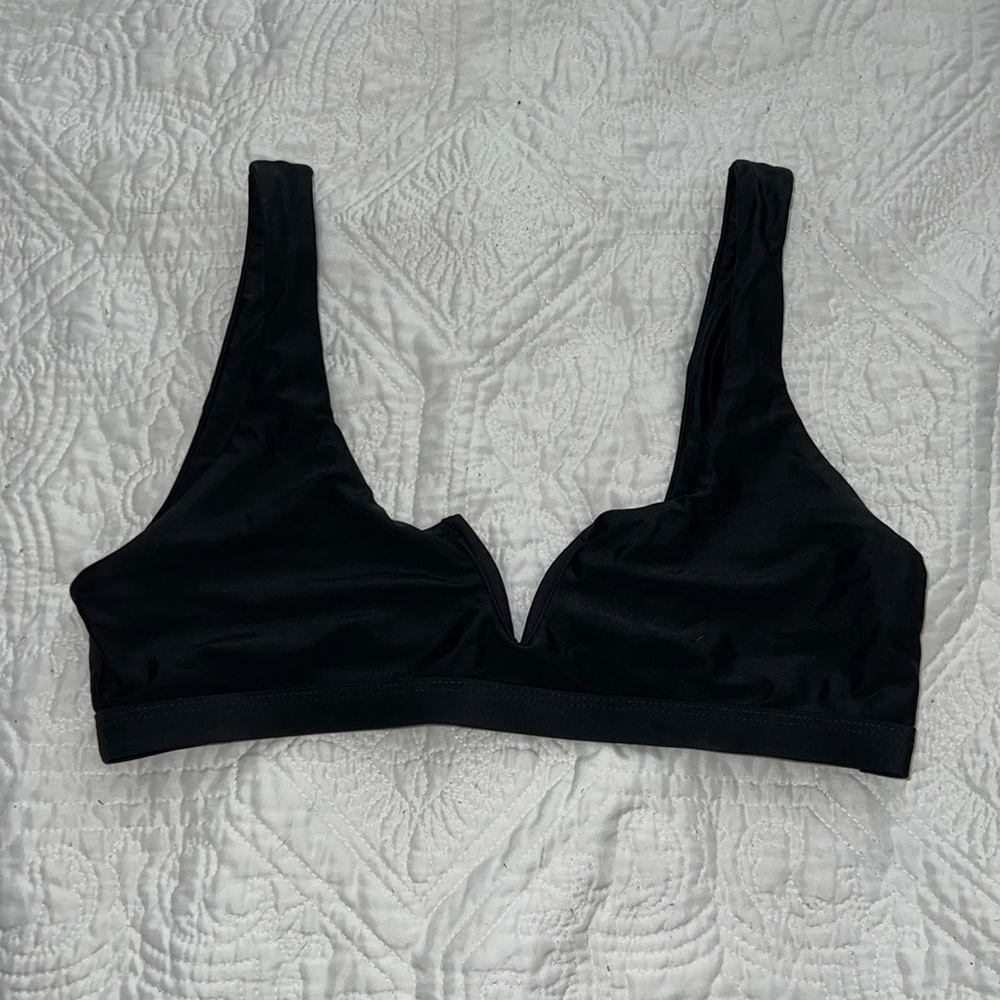 Black v bikini top